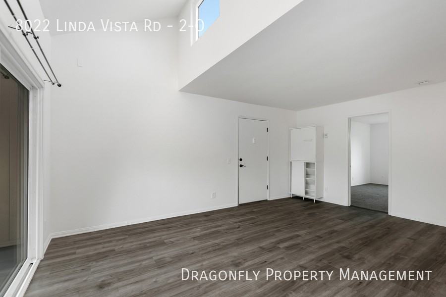 8022 Linda Vista Rd #2O - Photo 6 of 31