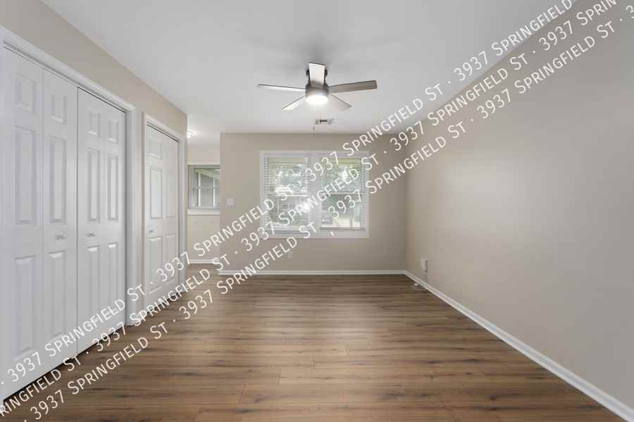 3937 Springfield St - Photo 5 of 18
