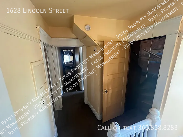 1628 Lincoln St - Photo 4 of 13