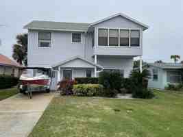 featured image of 834 E 25th Ave