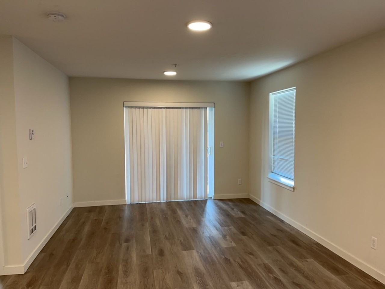 Harbor Station Apartments - Photo 5 of 17