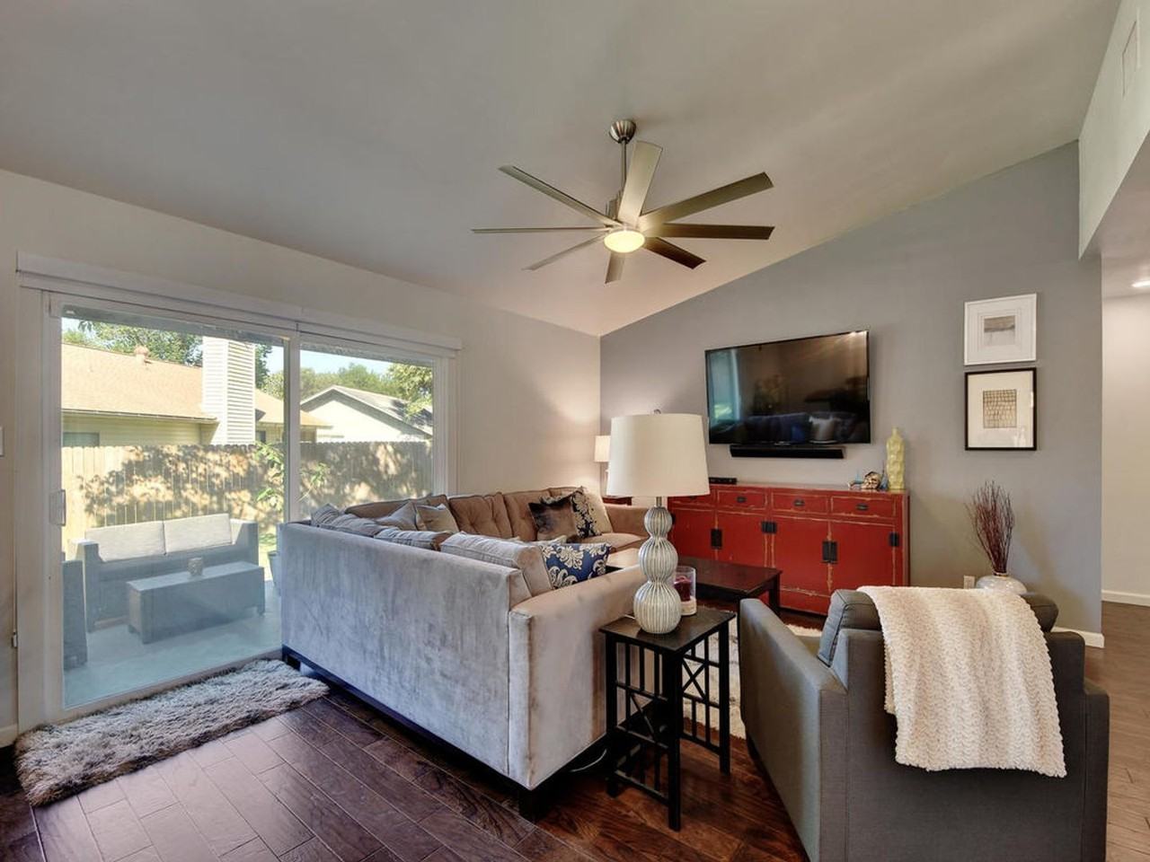 5320 Presidio Rd - Photo 6 of 42