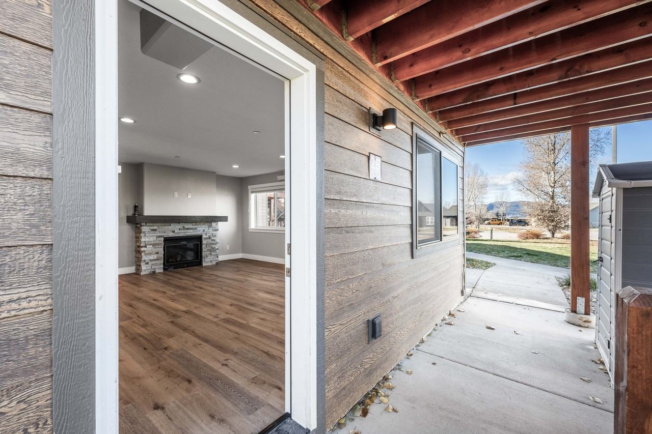 205 Lakewood Rd #2B - Photo 3 of 21
