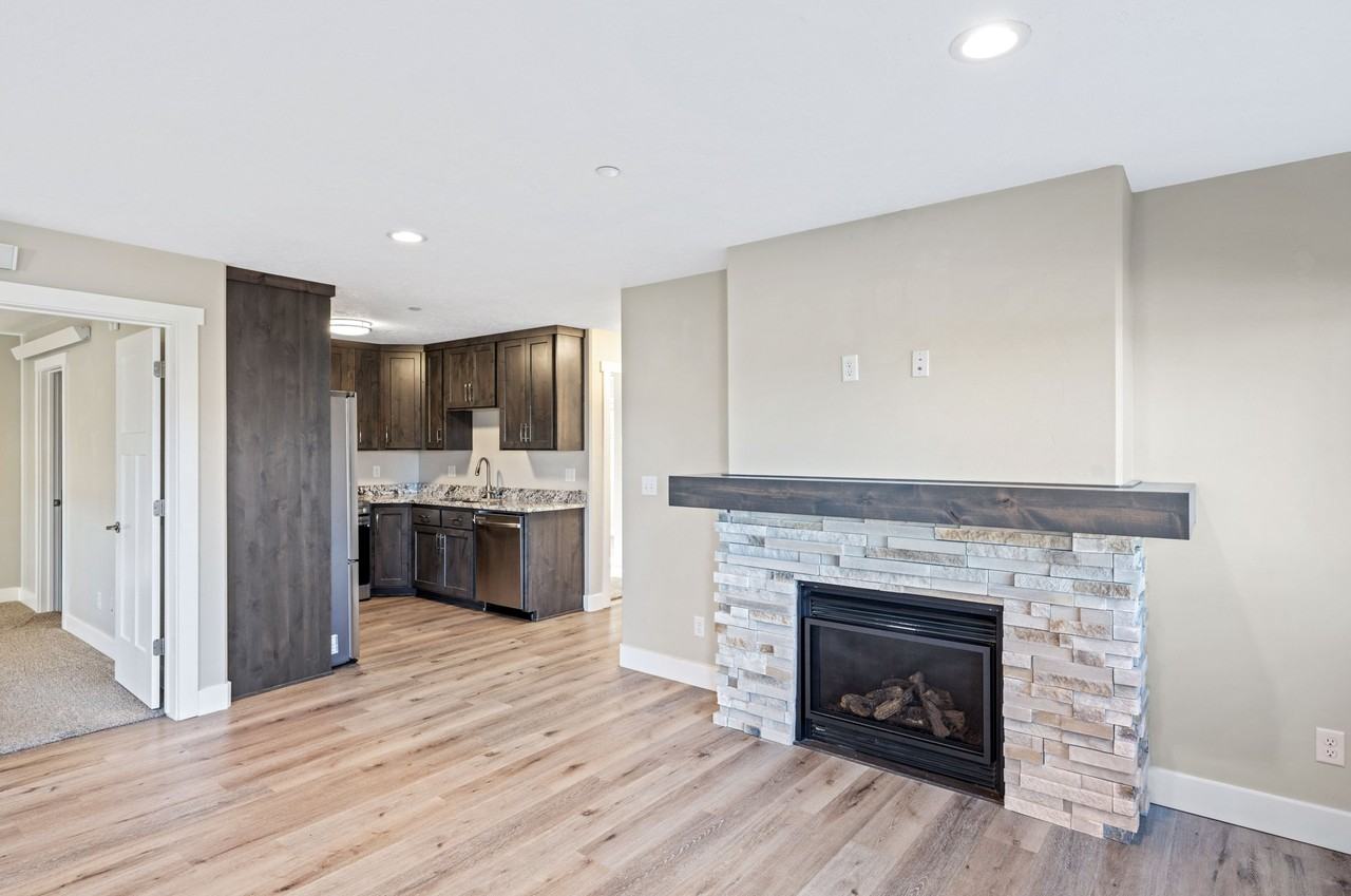 205 Lakewood Rd #2B - Photo 7 of 21