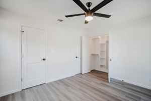 featured image of 2203 E Rosebud Ave