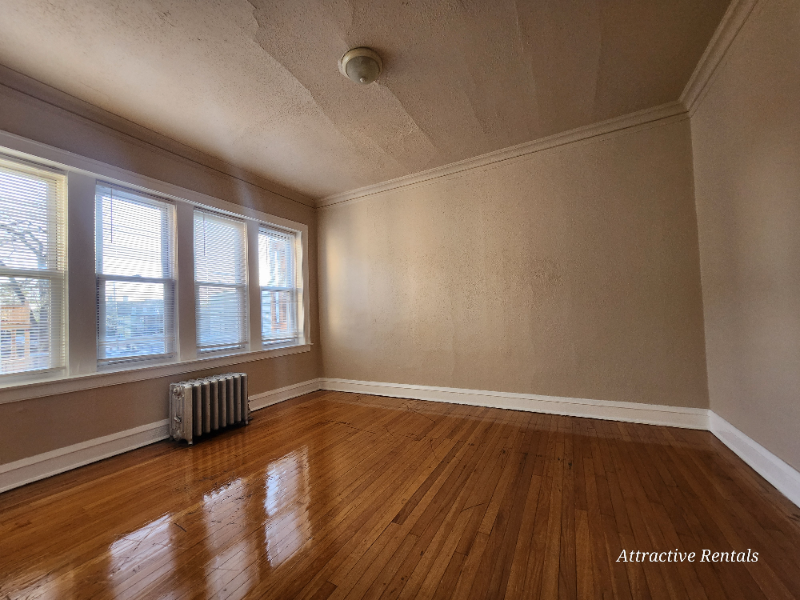 1639 W 80th St #2 - Photo 6 of 10