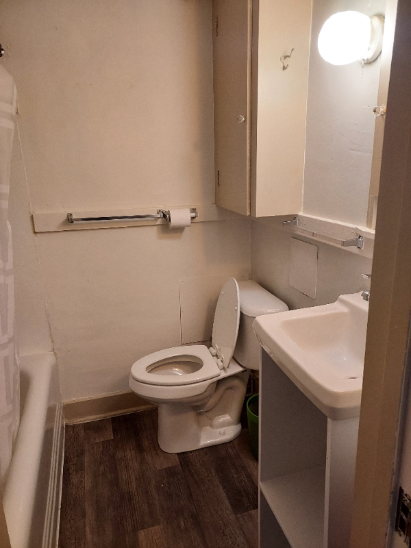 711 S 9th Ave - Photo 2 of 7
