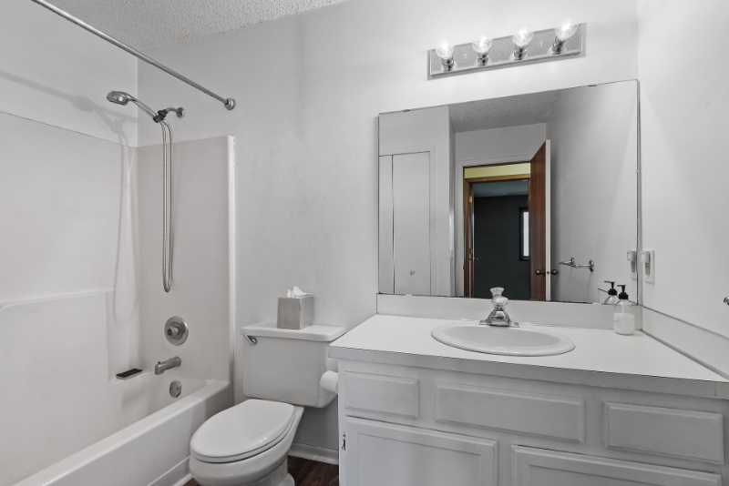 797 Parkside Dr - Photo 5 of 20