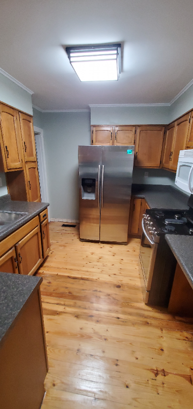 1209 Hoffman Ave - Photo 4 of 11