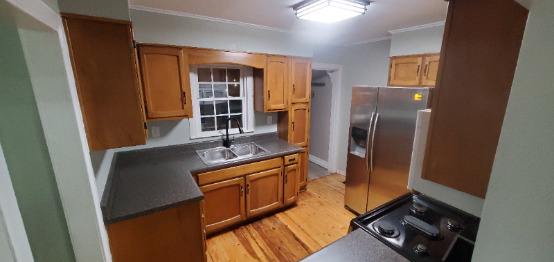 1209 Hoffman Ave - Photo 5 of 11