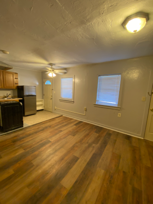 308 E Cherry Aly #3 - Photo 4 of 7