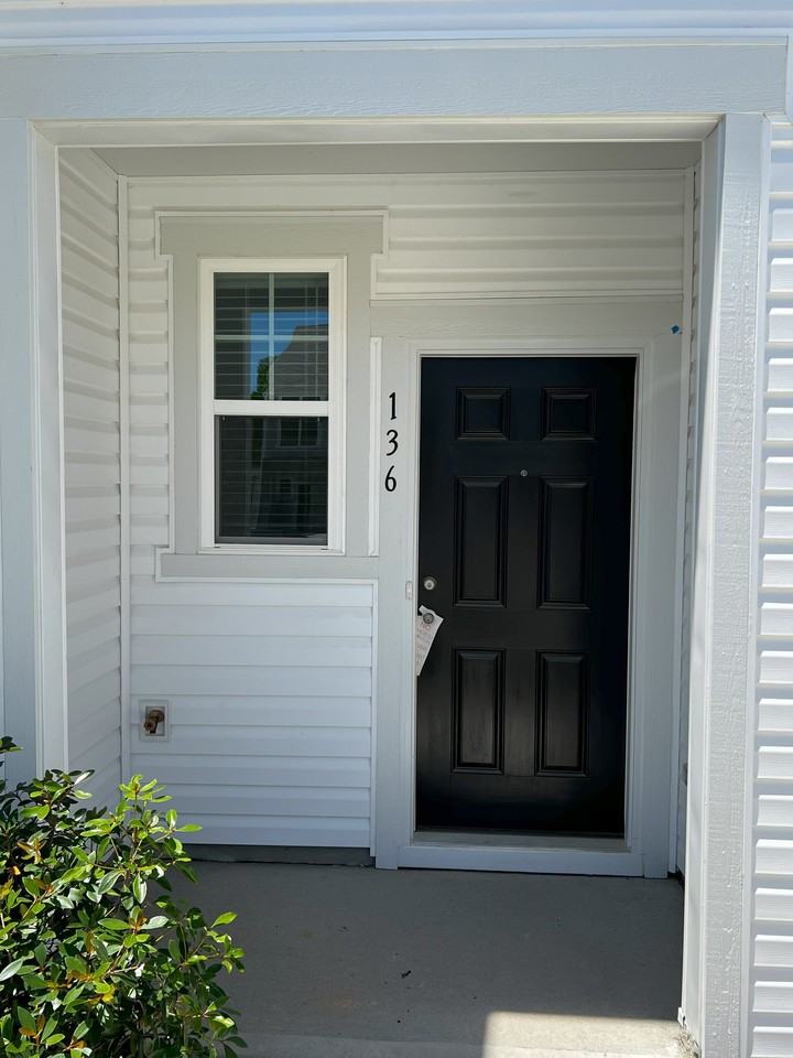136 S Chubb Rdg - Photo 2 of 20
