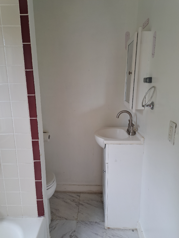 96 Calmar St #2F - Photo 4 of 8
