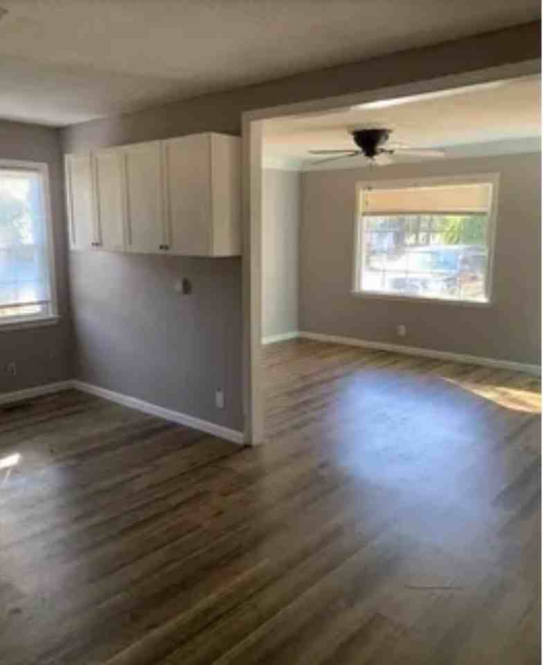 2212 Jones Rd - Photo 2 of 6