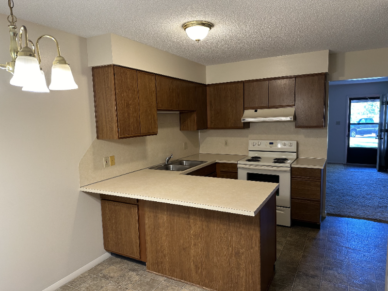 606 Cumberland Dr - Photo 4 of 14