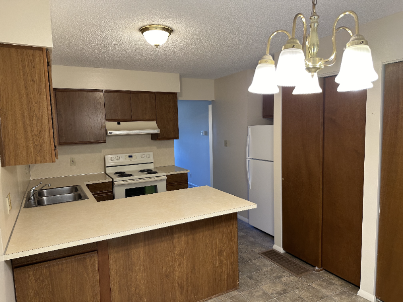 606 Cumberland Dr - Photo 5 of 14