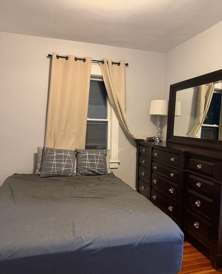 66 Boylston St #66 - Photo 3 of 9