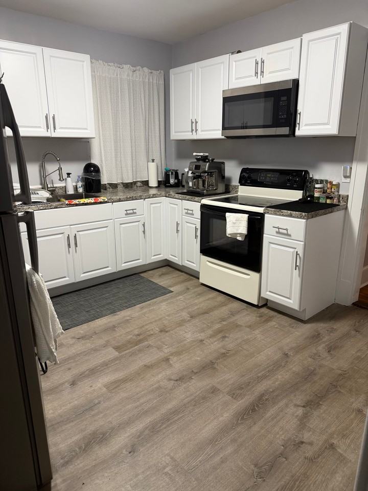 66 Boylston St #66 - Photo 5 of 9