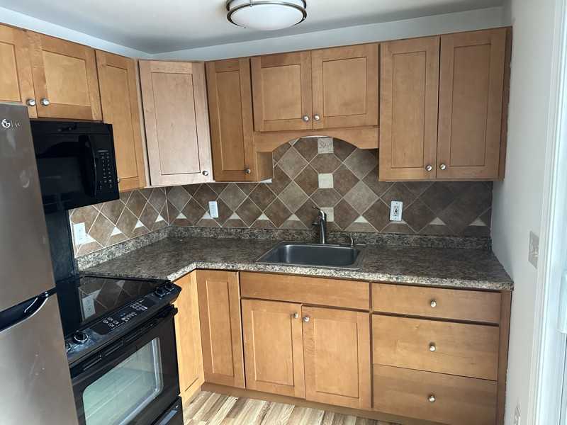 454 Winnacunnet Rd #17 - Photo 2 of 16
