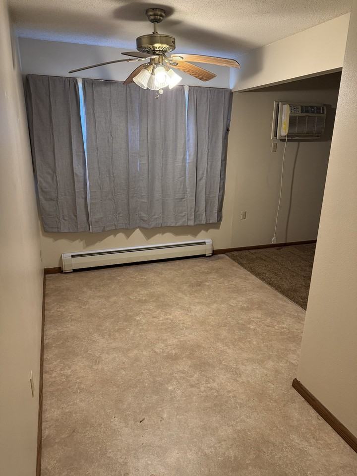 305 N Van Buren Ave #3 - Photo 6 of 6