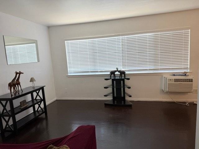 14811 Vanowen St #3 - Photo 3 of 12