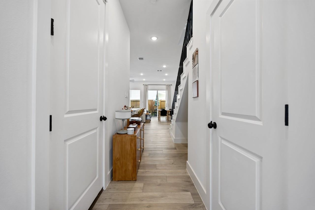 5702 Breland St #D - Photo 5 of 24