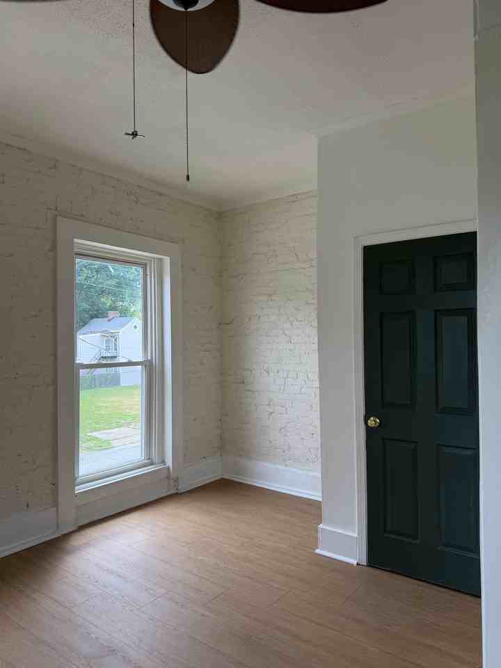2429 Griffiths Ave - Photo 6 of 12