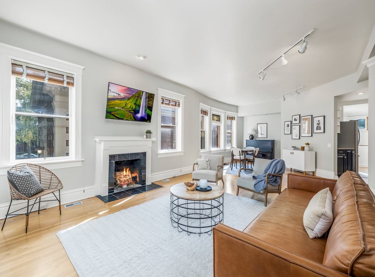 115 G St - Photo 4 of 16