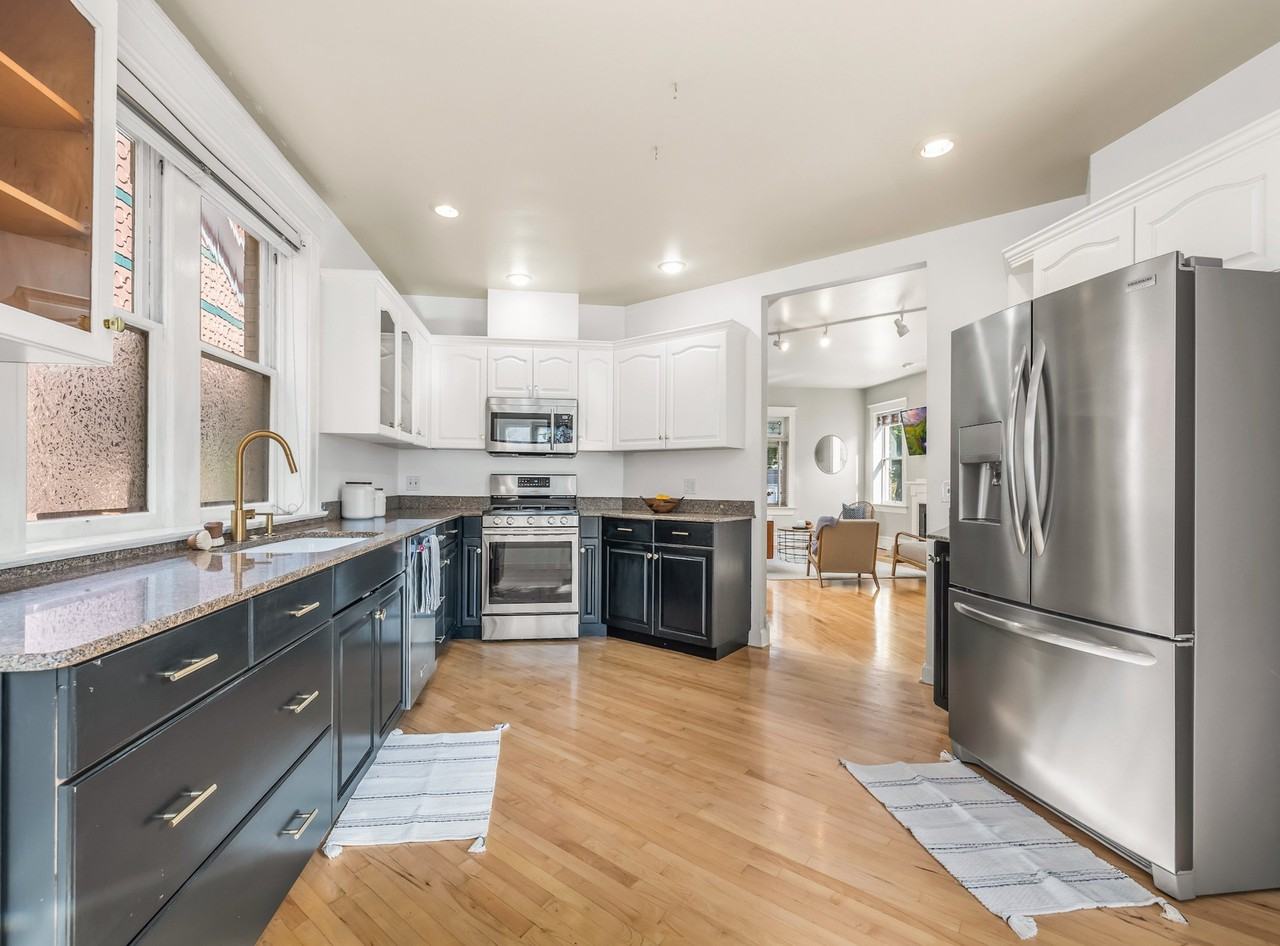 115 G St - Photo 6 of 16