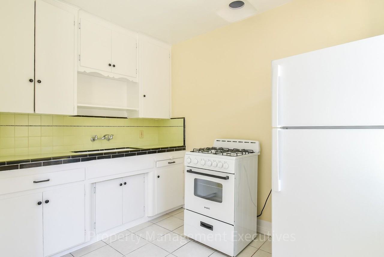 7541 High St - Photo 5 of 8