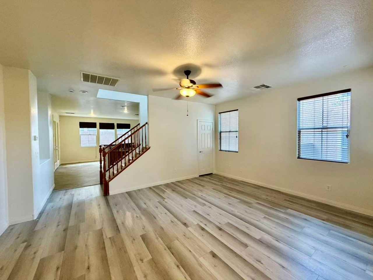 11183 Ranch Valley St - Photo 3 of 18