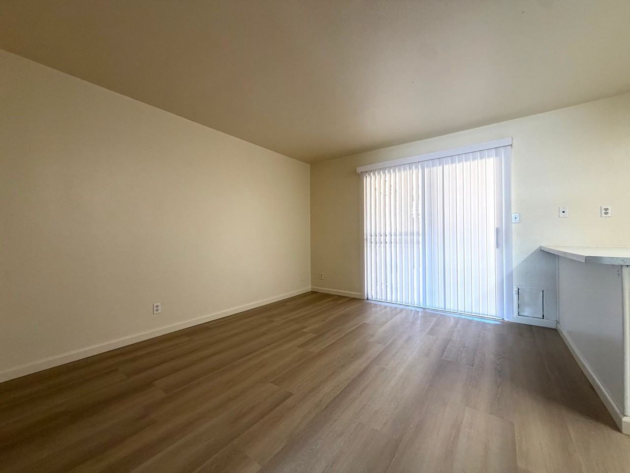 6346 N 47th Ave - Photo 5 of 22