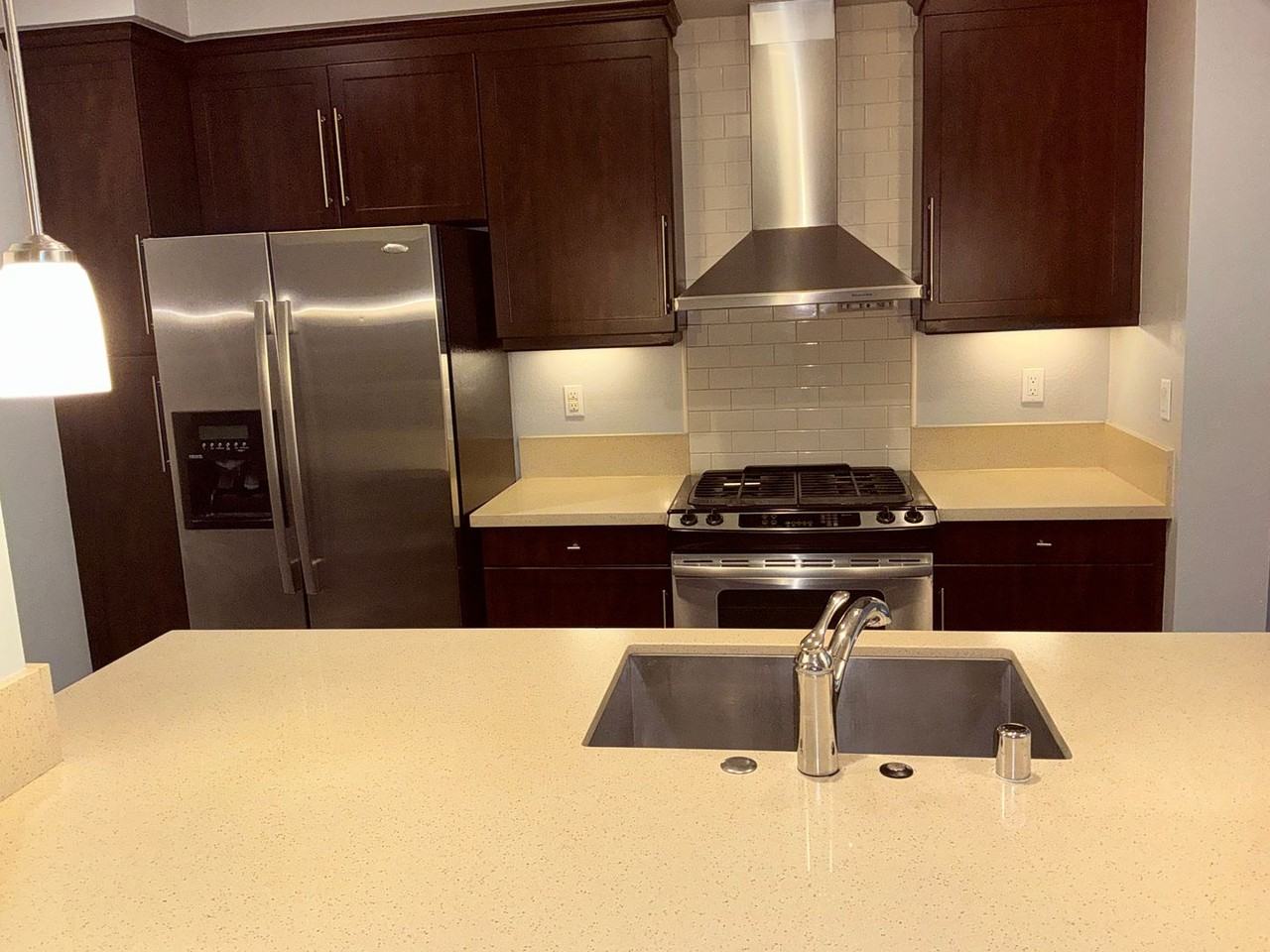 537 W Maple Ave - Photo 5 of 42