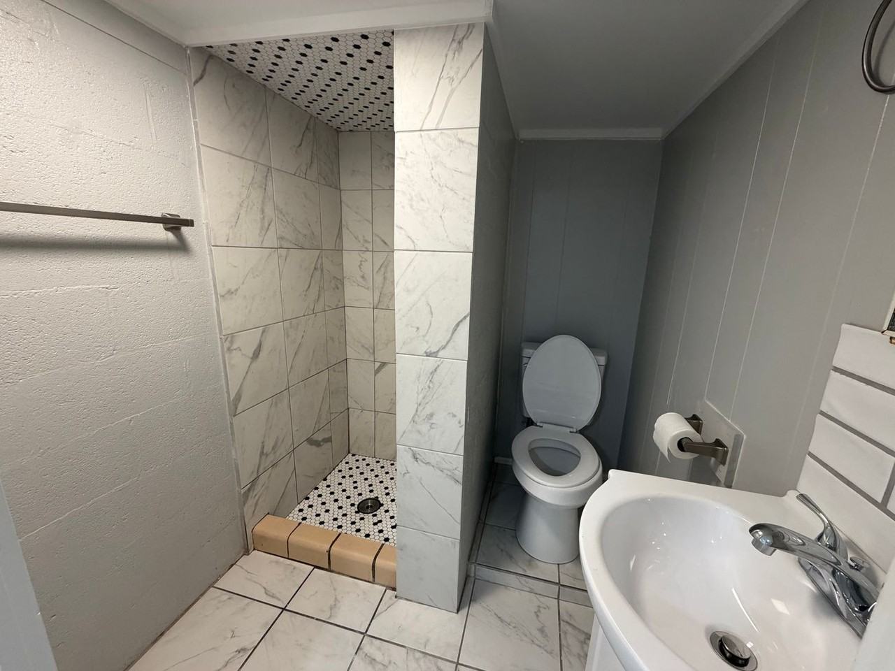 904 Coldwater Rd #12 - Photo 6 of 10