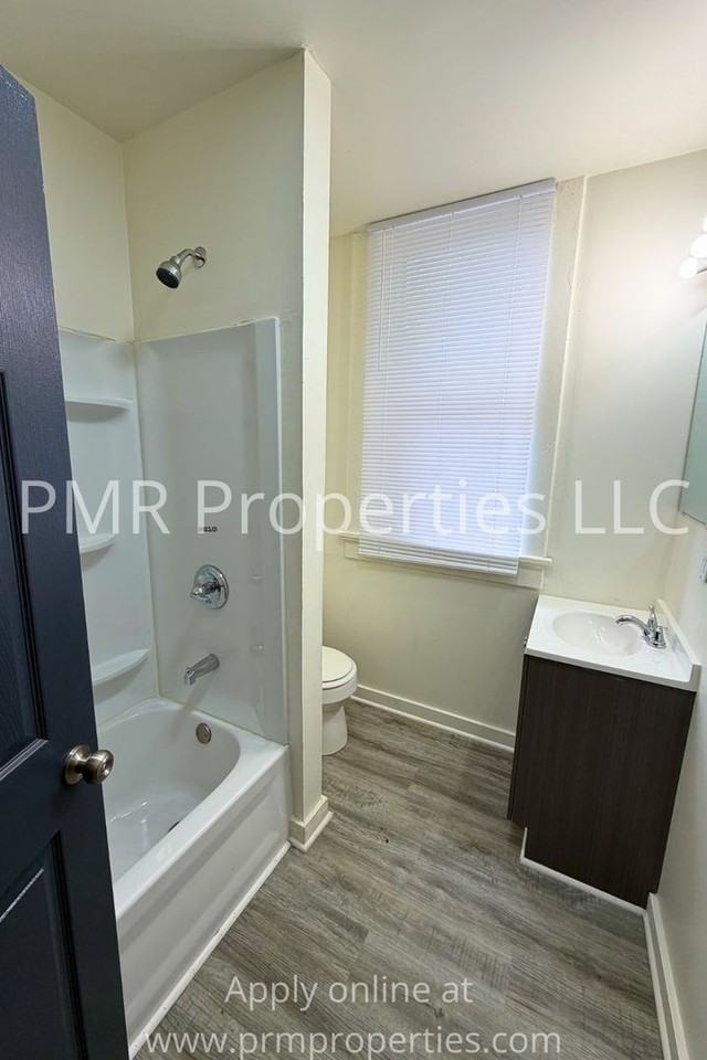 2214 Union St - Photo 6 of 14
