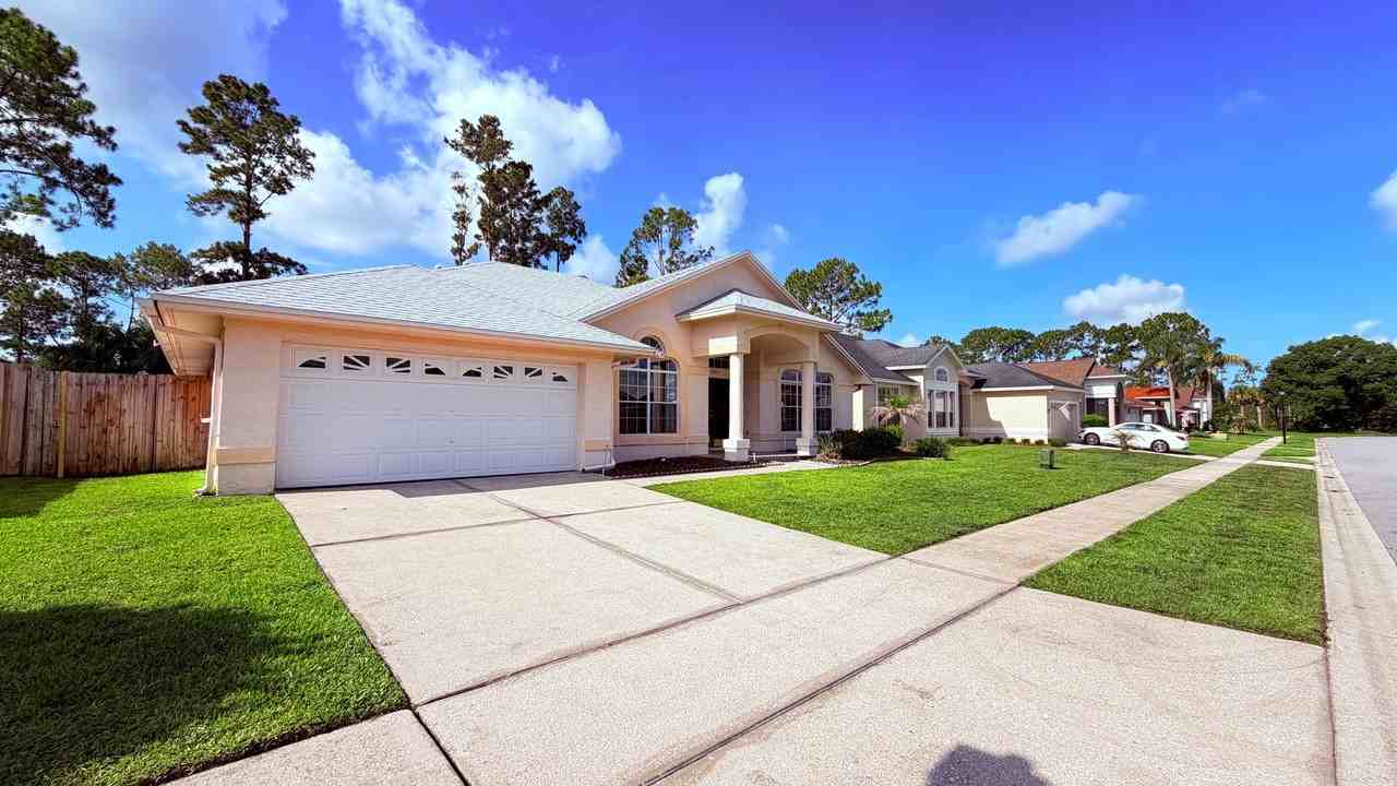 12424 Willcox Ct - Photo 2 of 41