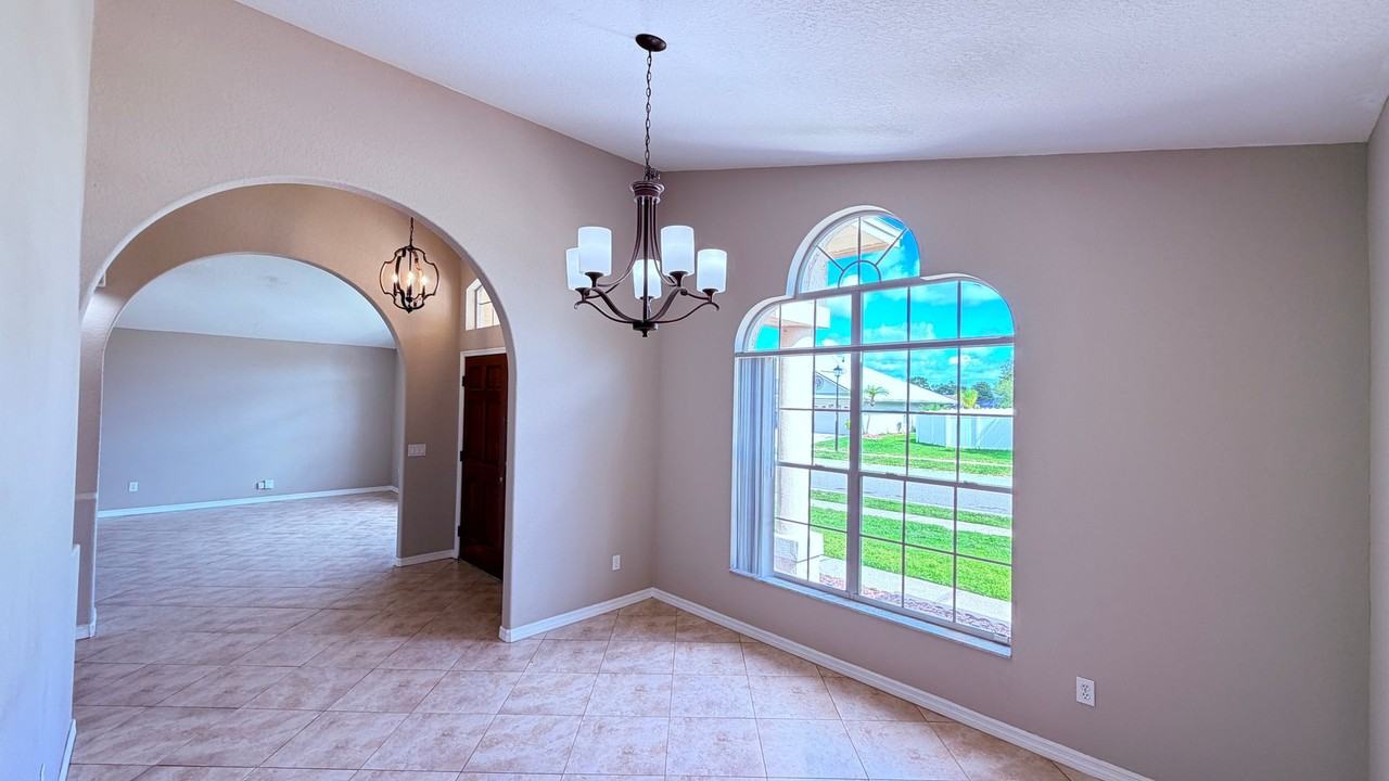 12424 Willcox Ct - Photo 7 of 41