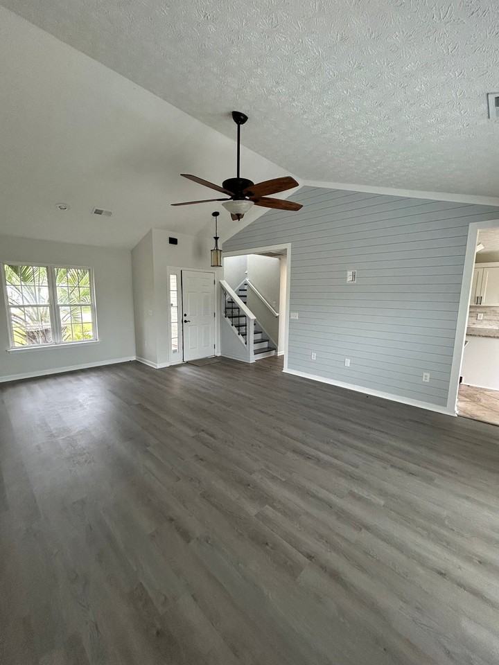 4387 Heartwood Ln - Photo 3 of 17