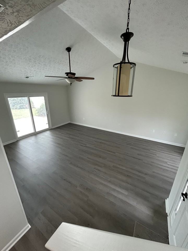 4387 Heartwood Ln - Photo 7 of 17