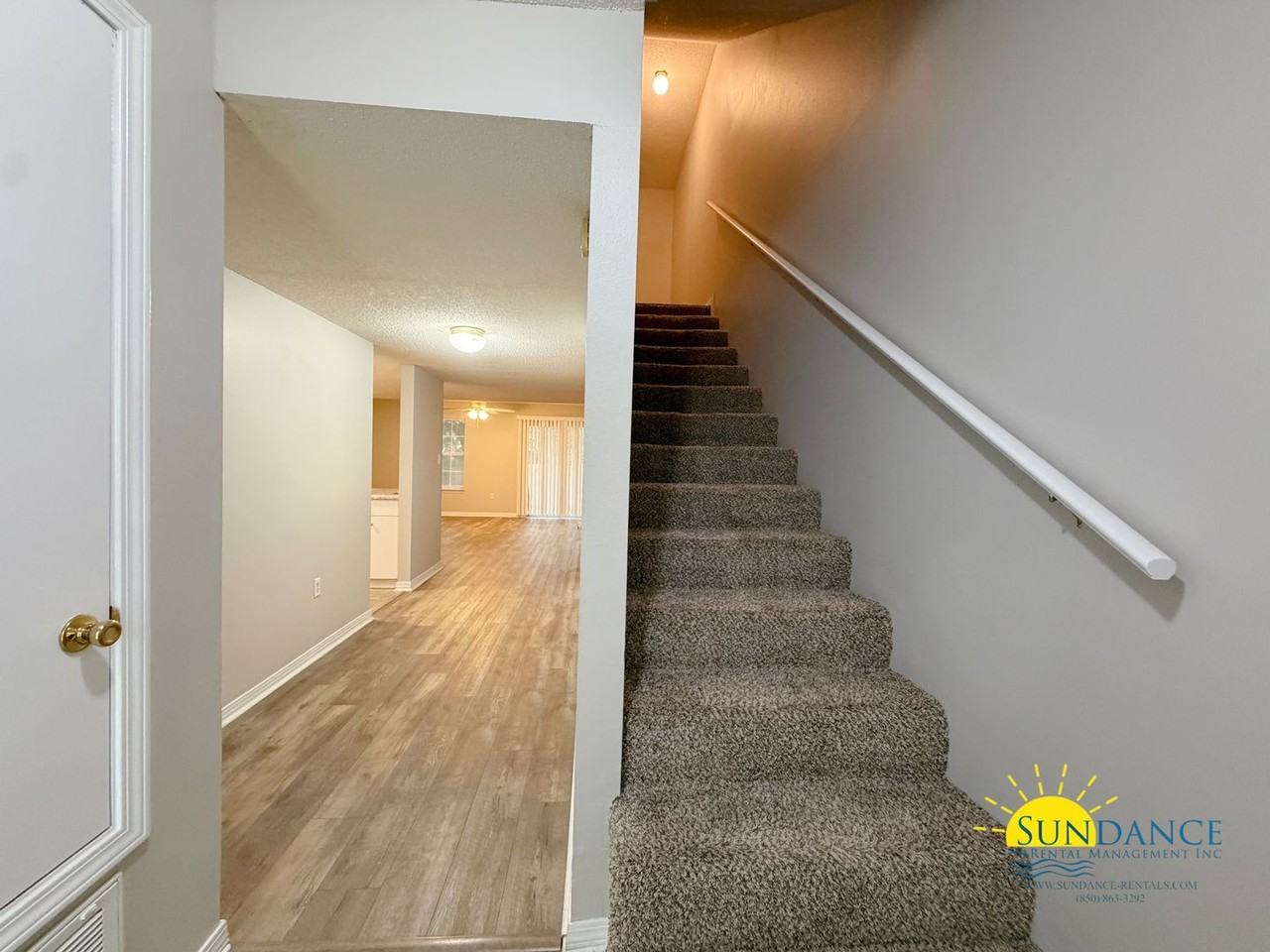 360 Schneider Dr - Photo 2 of 20