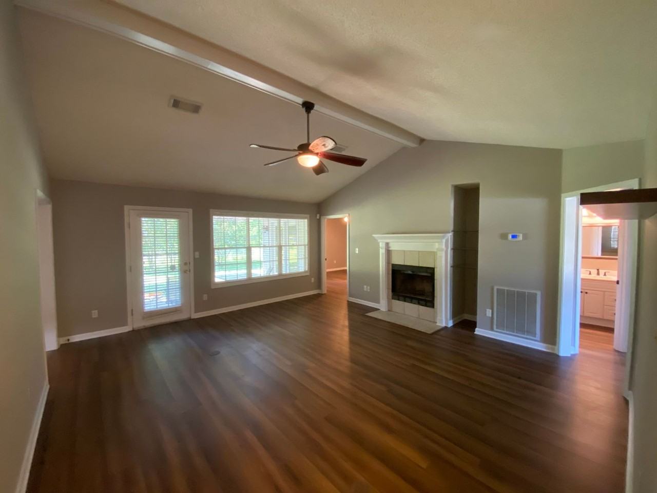 162 30th St - Photo 3 of 21