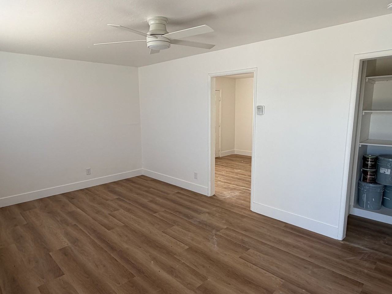 719 E Roosevelt Ave - Photo 2 of 10
