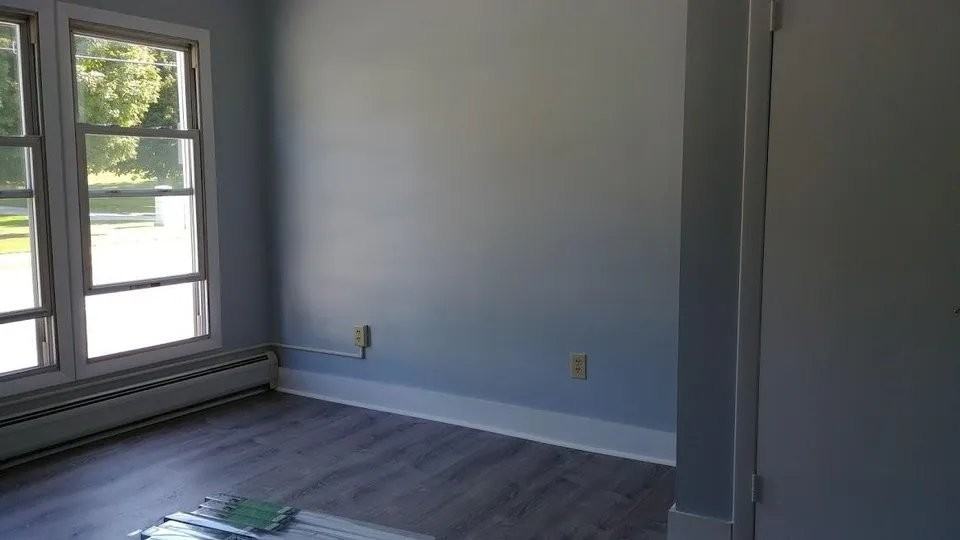 125 Washington St #1 - Photo 4 of 8