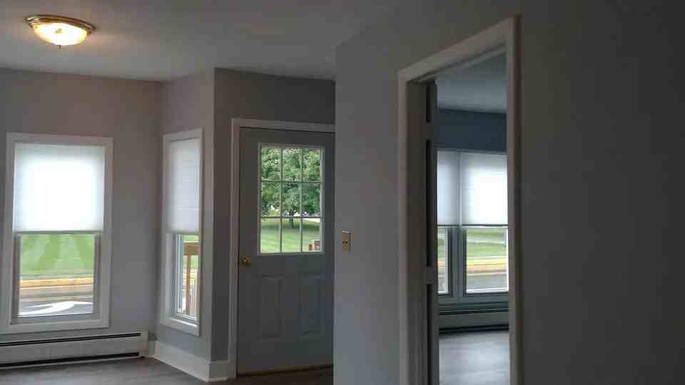 125 Washington St #1 - Photo 5 of 8