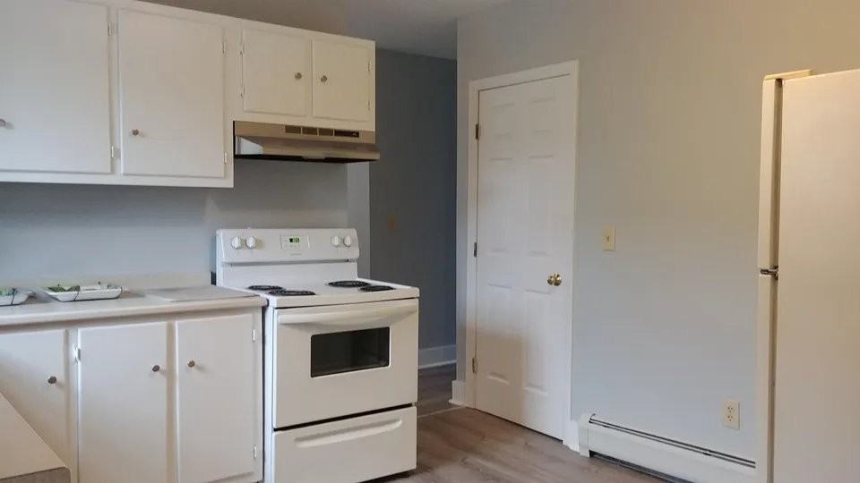 125 Washington St #1 - Photo 6 of 8