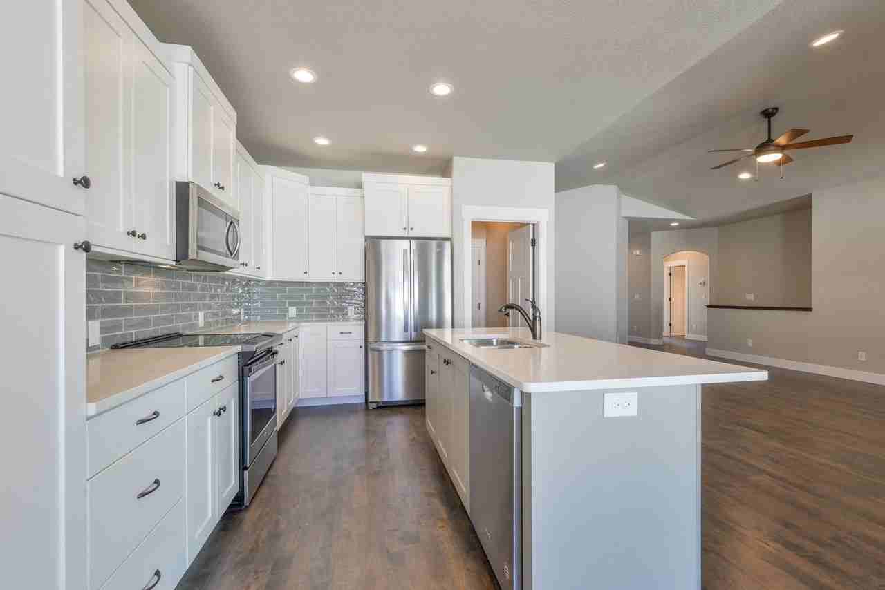 1618 Tundra Ave - Photo 4 of 21