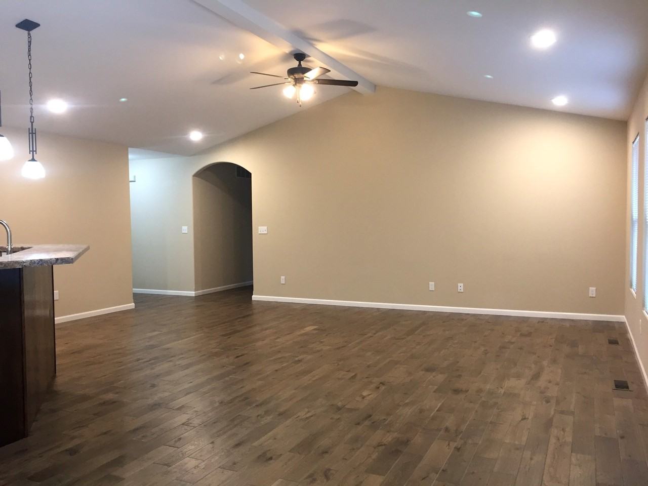 4039 Westminister Dr - Photo 5 of 21