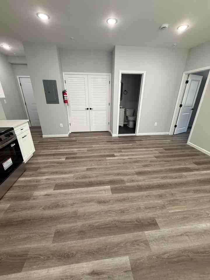 22 Seeley St #202 - Photo 4 of 11