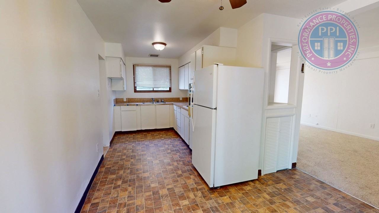 4333 Ne 63rd Ave - Photo 7 of 29