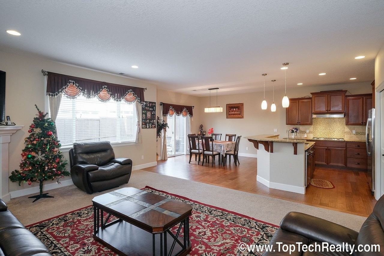 15963 Nw Linder St - Photo 2 of 26